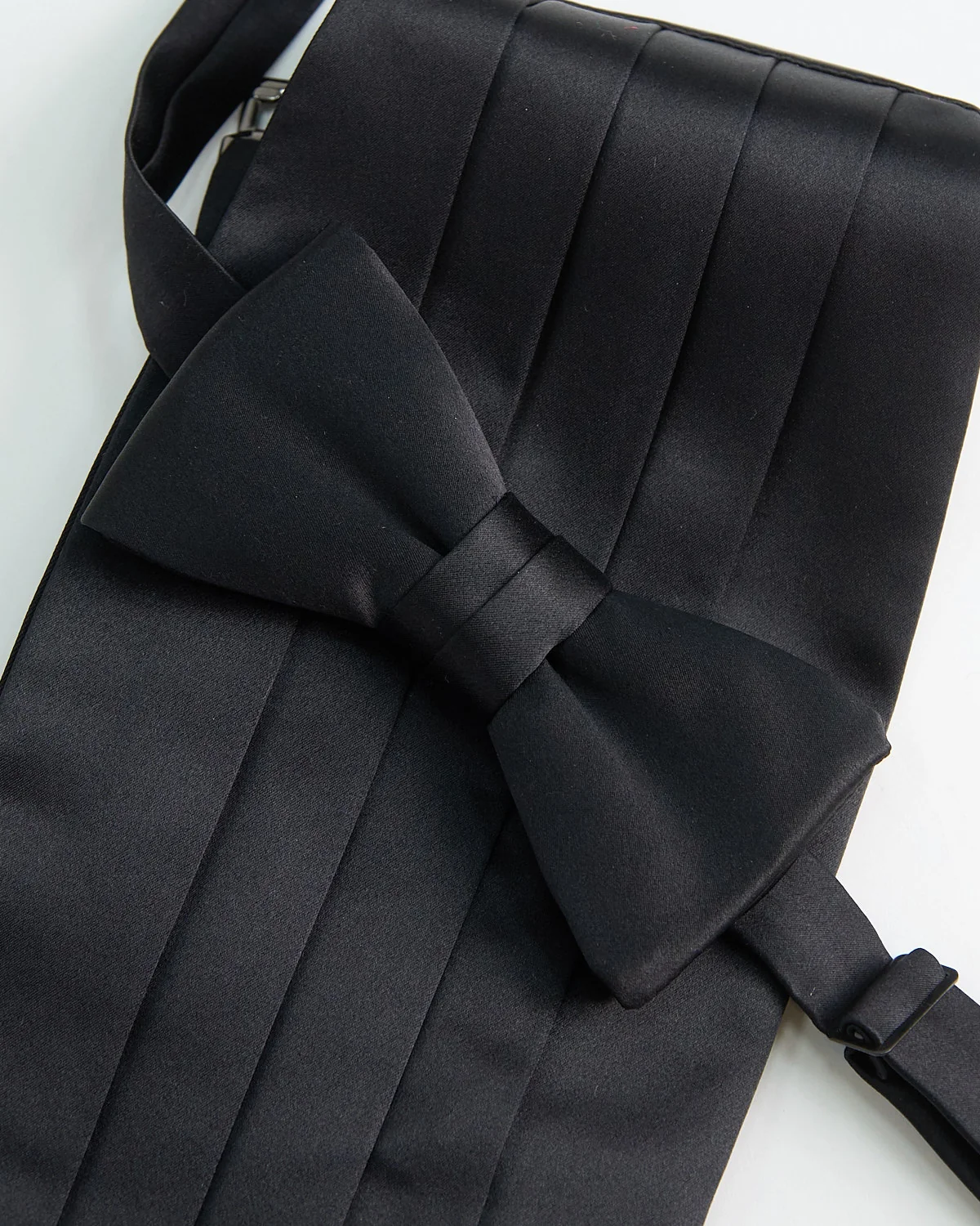 Silk Cummerbund & Pt Bowtie Set - Image 2