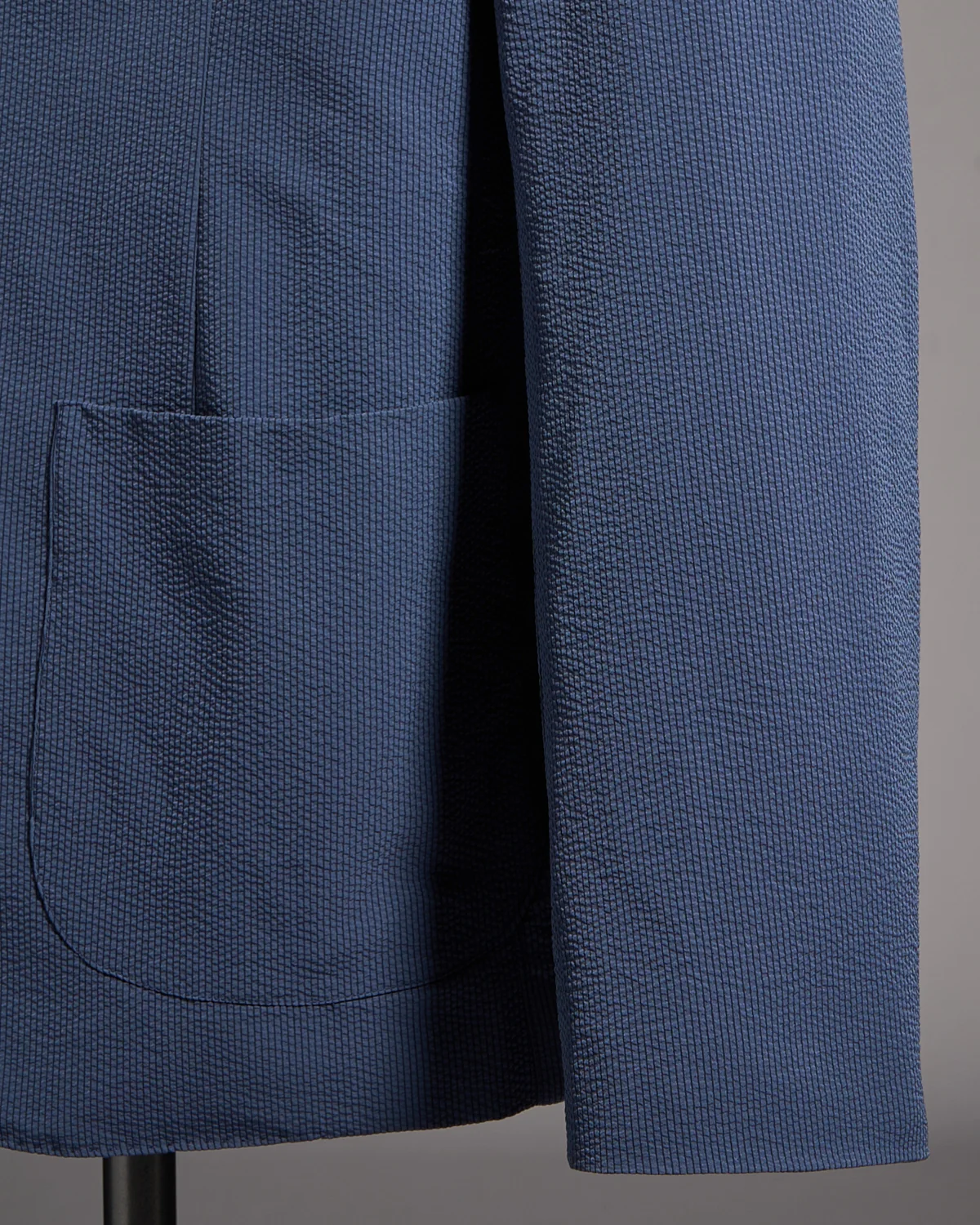 Seersucker Stretch Unlined 2 Button Blazer - Image 11