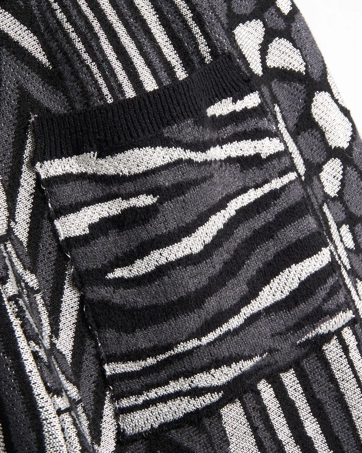 Jacquard Shorts - Image 2