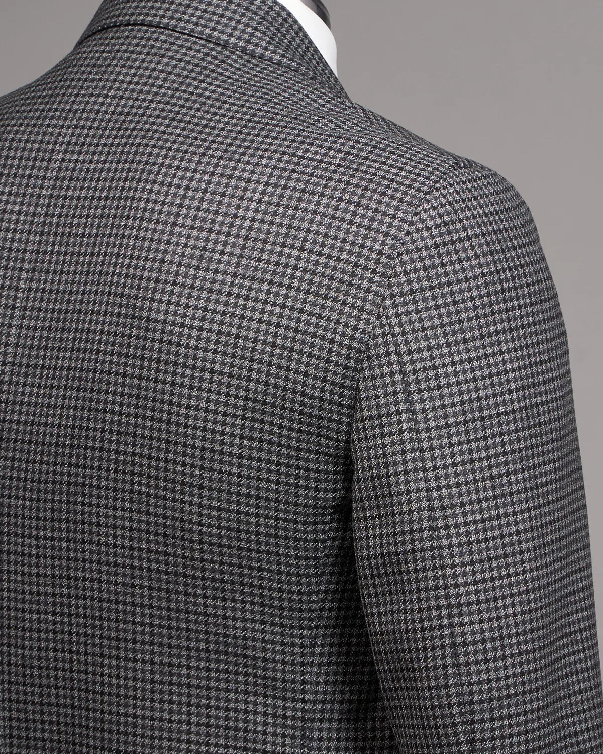 Elegant Houndstooth 'Iconic' Fit Twisted Wool Suit - Image 6