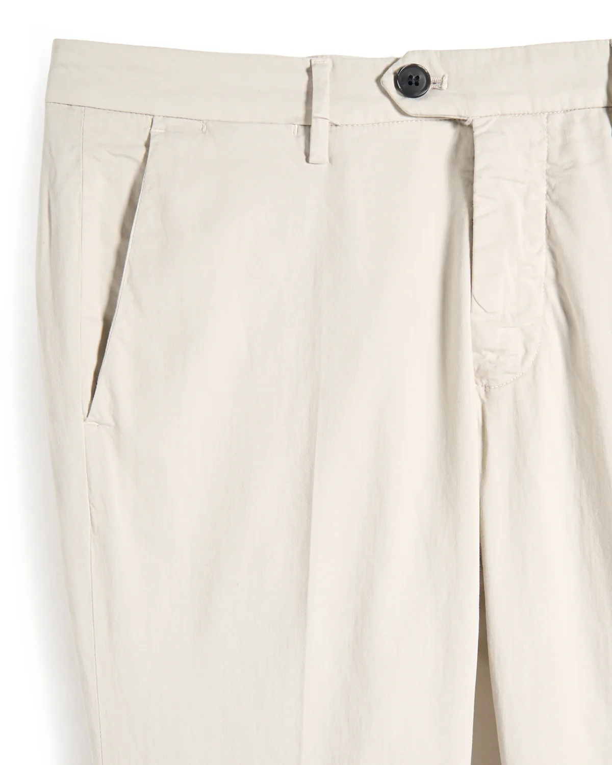 Cotton & Silk Stretch Luxe Chino Pant - Image 4